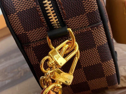 Louis Vuitton Vaslisette Soupe BB Bag