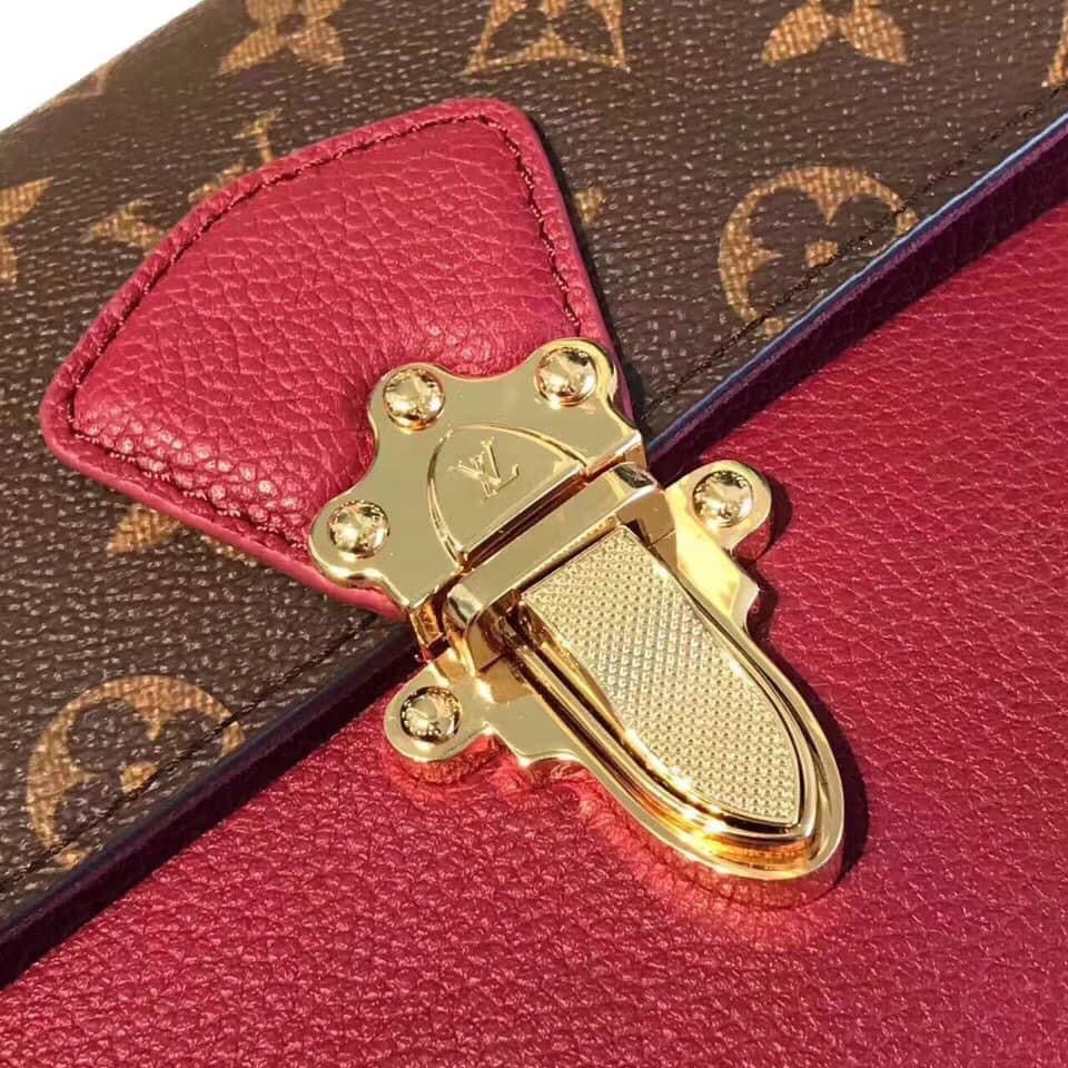 Louis Vuitton victorie handbag