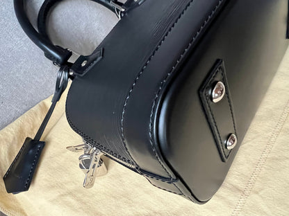 Louis Vuitton Alma BB Black Epi (RRP £1400)