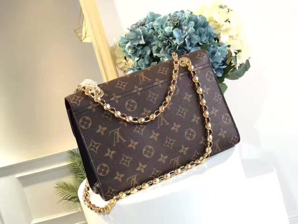 Louis Vuitton victorie handbag