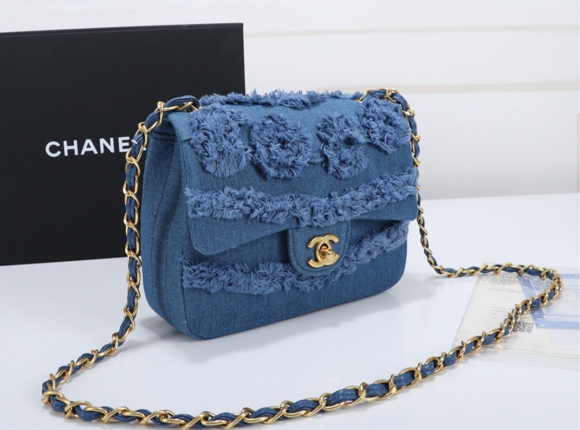 New Chanel Small Shoulder handbag