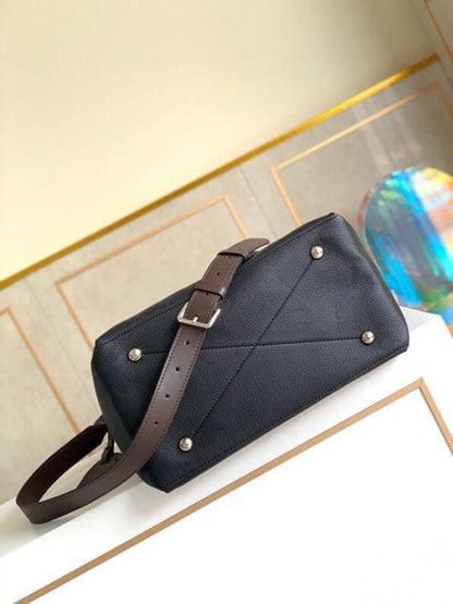 Louis Vuitton Beaubourg Hobo Bag