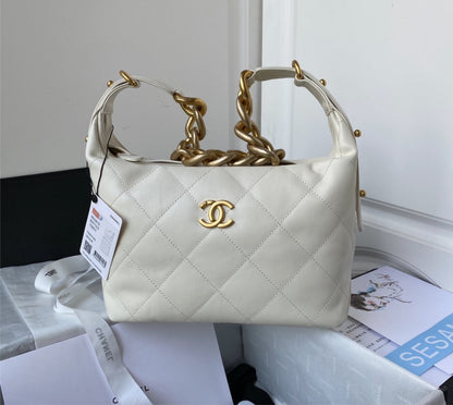 New leather Chanel woman handbag