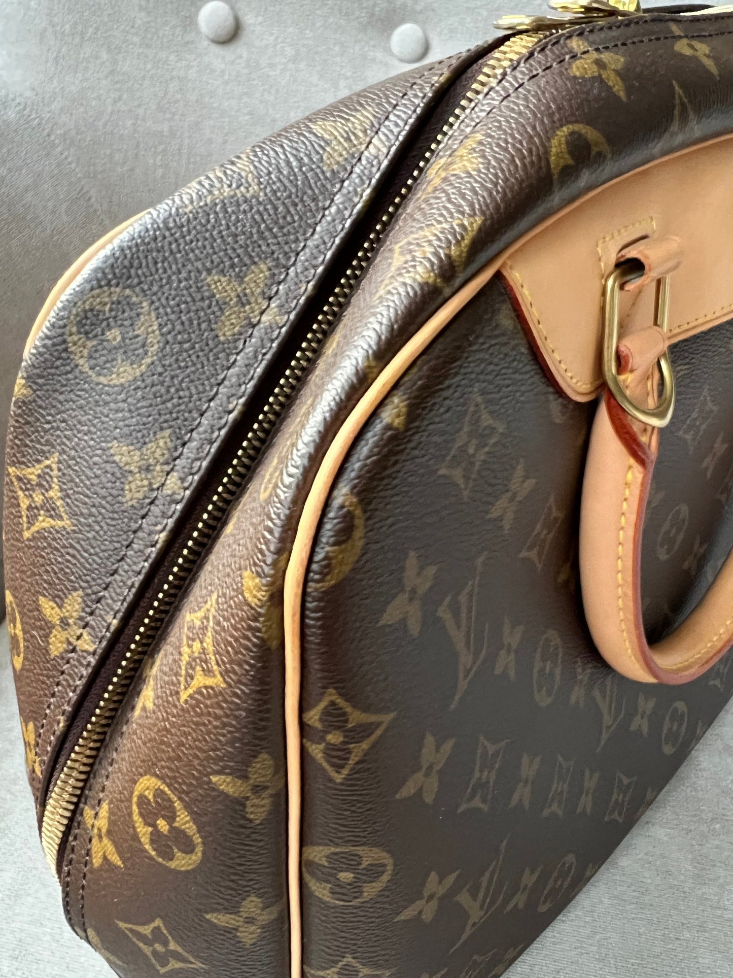 Louis Vuitton Deauville Monogram