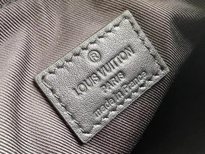 Louis Vuitton- keep all XS