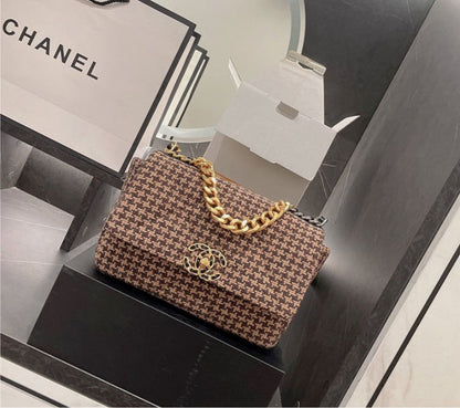 New woman chanel handbag