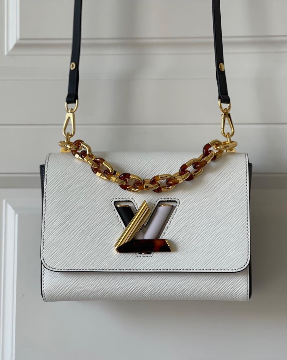 Louis Vuitton twist MM handbag