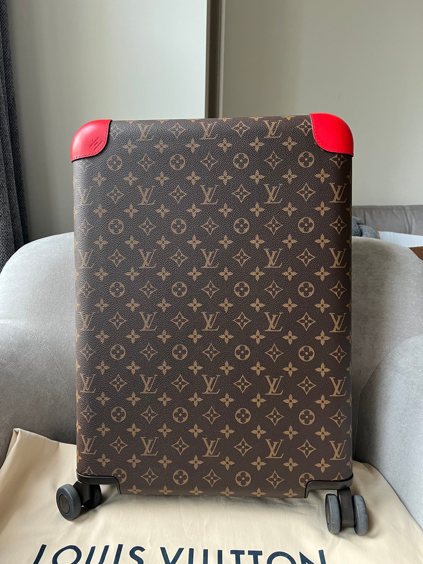 Louis Vuitton Horizon 50 Suitcase Monogram and Coquelicot (RRP £2,380)