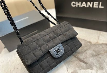 New Chanel woman handbag