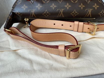 Louis Vuitton Bumbag in Monogram Canvas