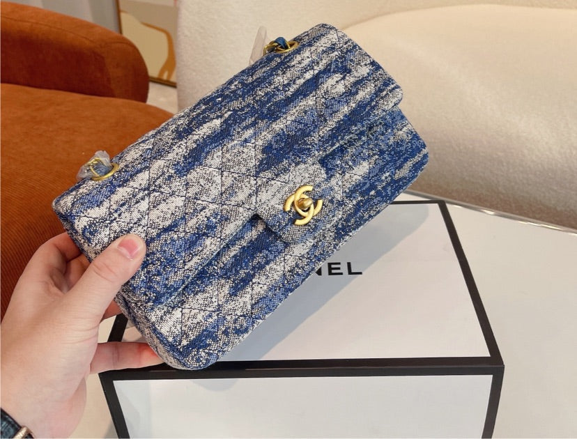 New Chanel woman shoulder handbag