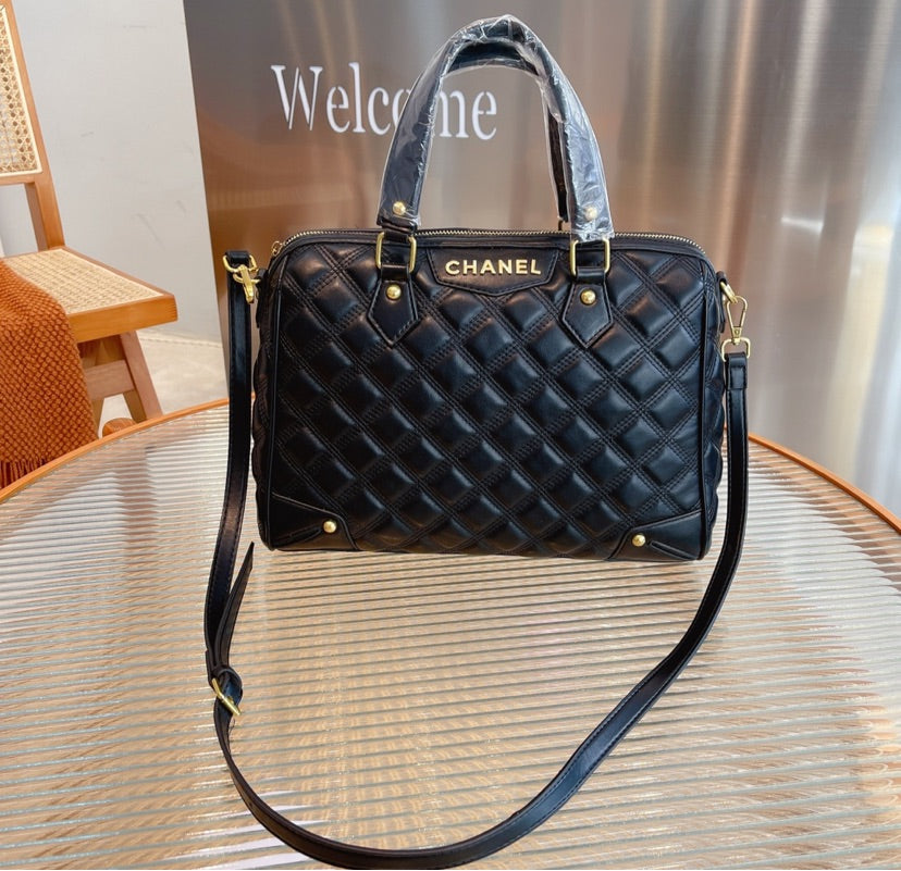 New Black Chanel woman handbag