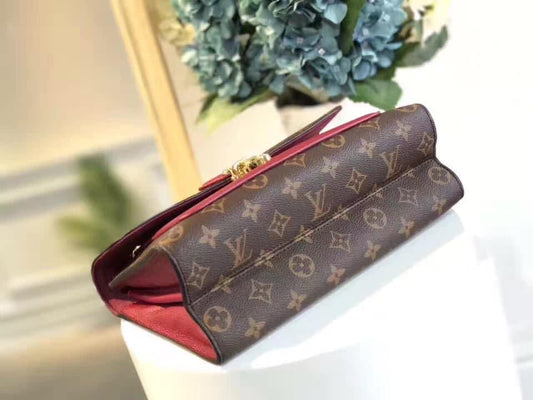 Louis Vuitton victorie handbag