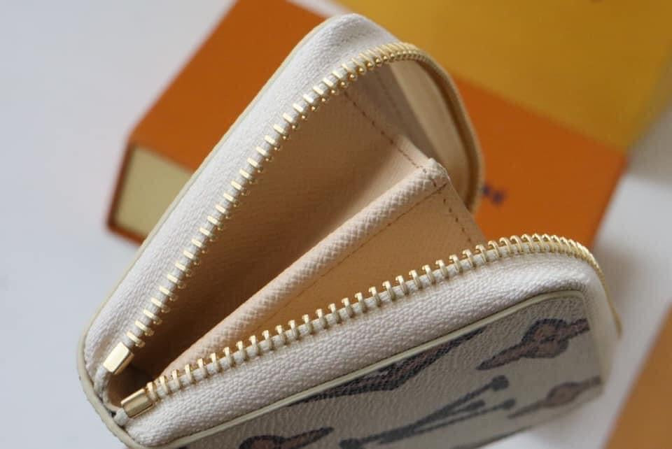 Louis Vuitton zippy coin purse