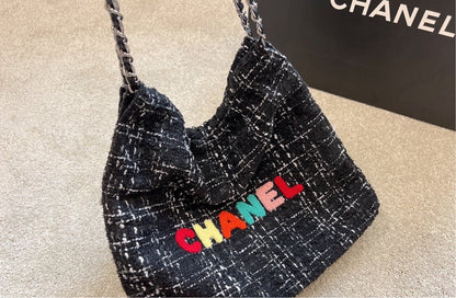 New Chanel woman shoulder handbag