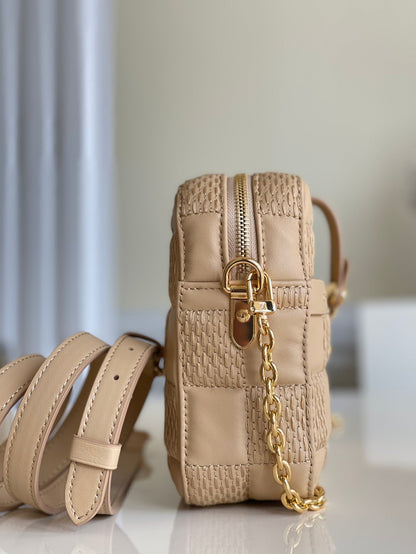 Louis Vuitton Troca MM Bag