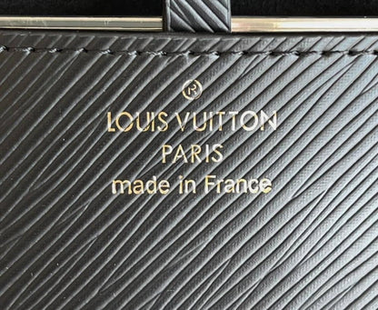 Louis Vuitton twist MM handbag