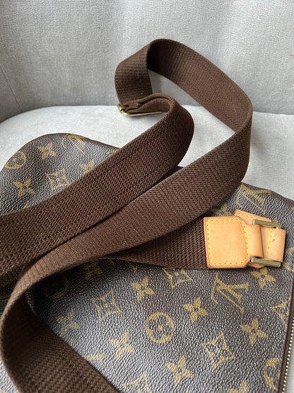 Louis Vuitton Bosphore Messenger Monogram