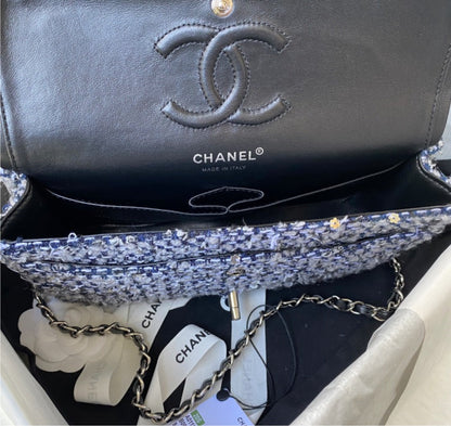 New Chanel woman shoulder handbag