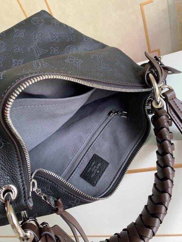 Louis Vuitton Beaubourg Hobo Bag