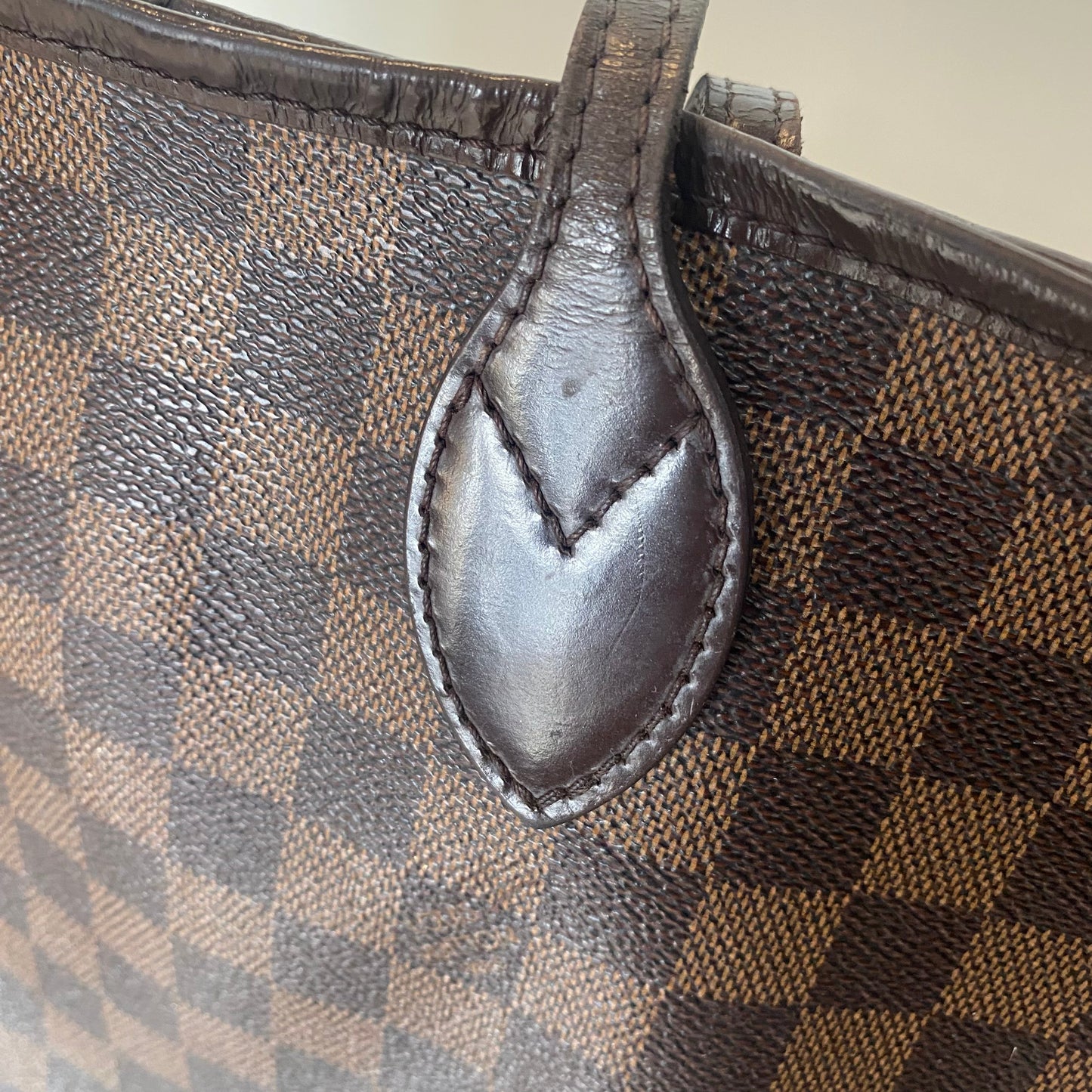 LOUIS VUITTON Damier Ebene GM Neverfull