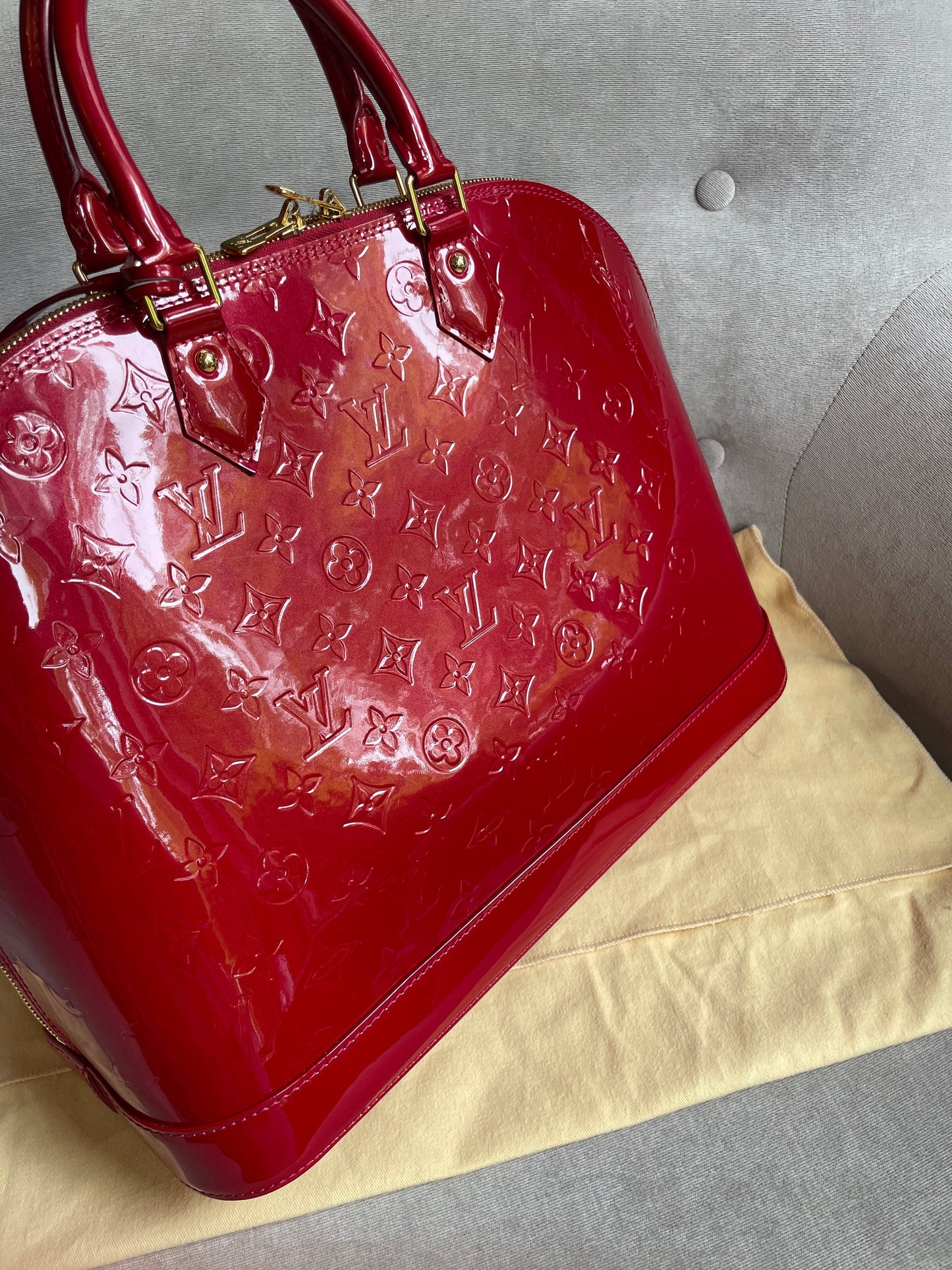 Louis Vuitton Alma PM Red Monogram Vernis (RRP £1650)