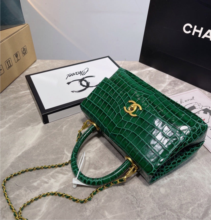 New Chanel Green Woman handbag