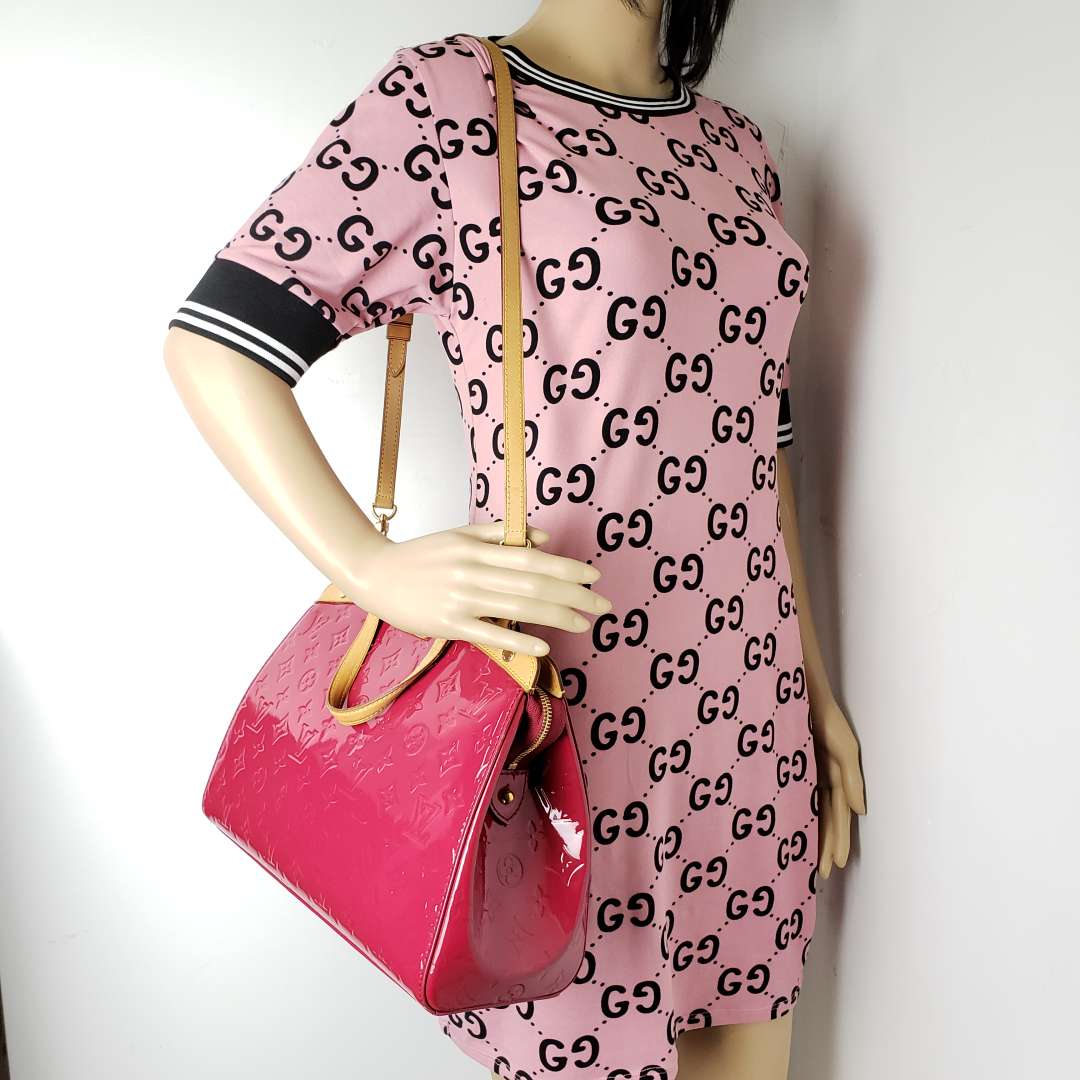 Louis Vuitton Brea MM Vernis Shoulder Bag