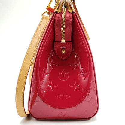 Louis Vuitton Brea MM Vernis Shoulder Bag