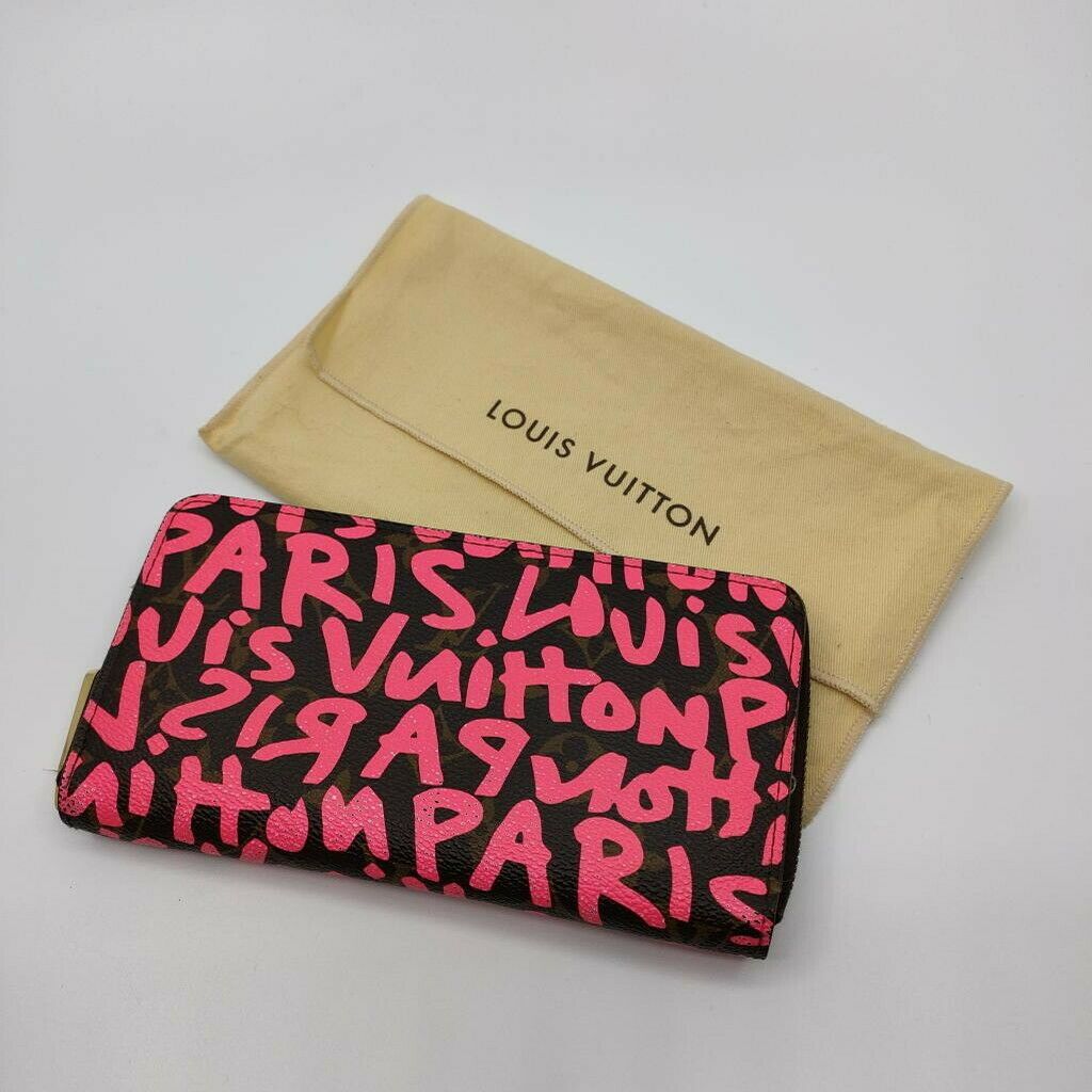 Louis Vuitton Zippy Monogram Wallet