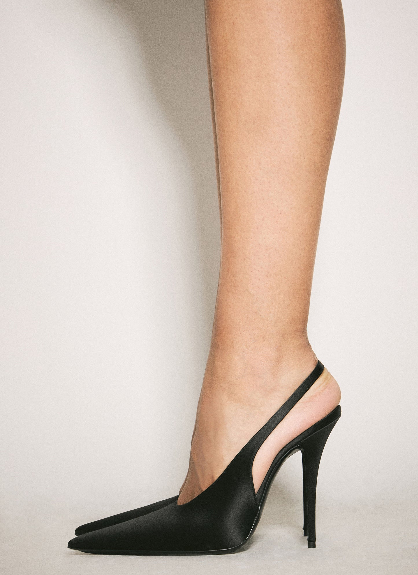 Saint Laurent Women L'entracte Slingback Pumps